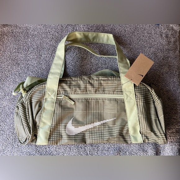 Nike Gym Club Training Duffle Bag Green Plaid - Picture 2 of 4
